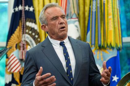 Plan de Kennedy para encontrar la causa del autismo es poco realista, dicen expertos