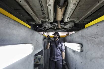 Planta de VTV (verificación técnica vehicular) en calle Donado al 900