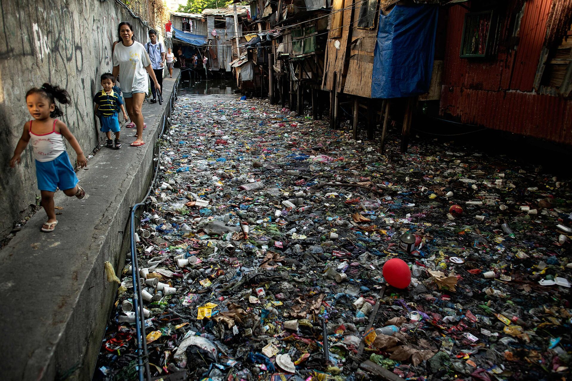 En fotos: impactantes imágenes de la masiva contaminación de plástico en los océanos