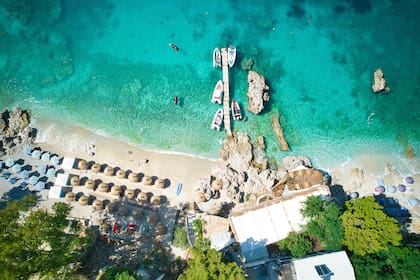 Playa Dhermi, Albania