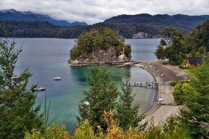 Playas, montañas y lagos de postal entre Villa La Angostura y San Martín de los Andes