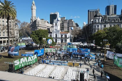 Plaza de Mayo y alrededores de la movilización por San Cayetano
