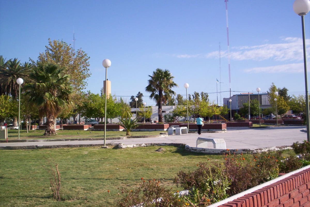 Plaza principal de Media Agua, San Juan