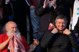 Plenario de la Militancua; organizaciones sociales y el Movimiento Evita realizan un acto en el estadio de Nueva Chicago, estan como principales oradores el presidente Alberto Fernandez y el diputado Maximo Kirchner, junto a Emilio Pérsico