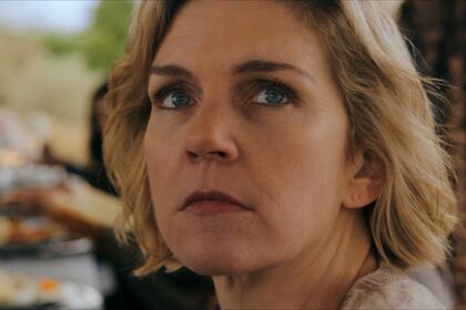 Pluribus, una de las series nuevas que más aclamaron los críticos