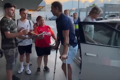 Pocas horas después de ganar Roland Garros, Nadal estuvo en Barcelona haciéndose un tratamiento en el pie izquierdo lesionado.