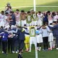 El eufórico festejo de Pochettino y el plantel de Estados Unidos tras la clasificación a octavos
