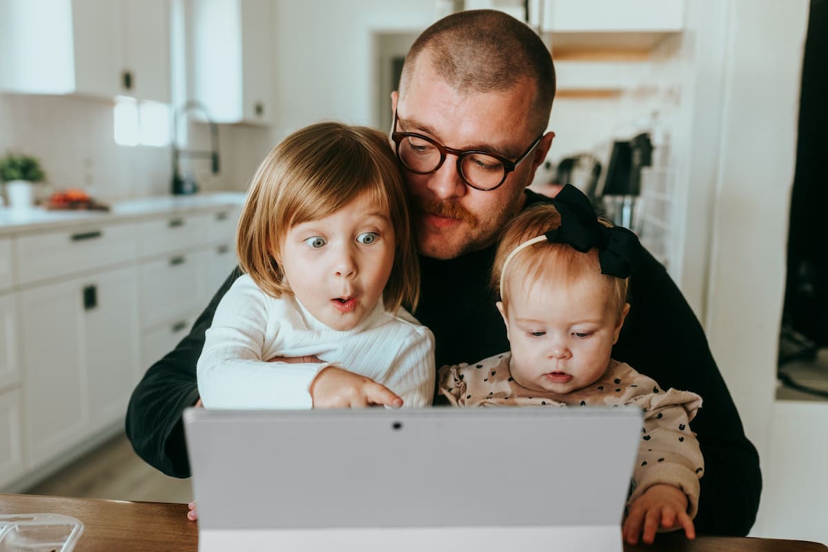 Poco más de la mitad de los adultos en EE.UU. pertenece a la clase media, pero los umbrales de ingresos cambian de acuerdo a las ciudades de residencia