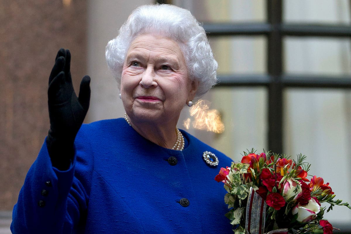 Poco más de un año después del fallecimiento de Isabel II, un libro cuenta cómo fue su muerte (AP Foto/Alastair Grant Pool, archivo)