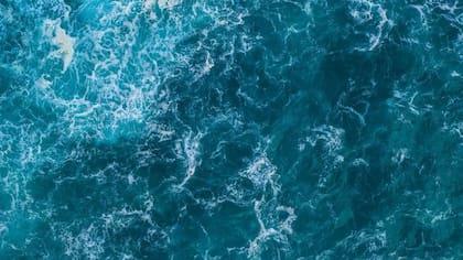 ¿Podría algún día la tecnología aeronáutica hacer que el océano sea "transparente"? Por ahora, eso está muy lejos
