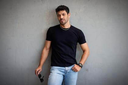 "Podríamos decir que voy tras una reivindicación del galán. Lo digo humildemente, pero lo digo. Tal vez por ser de otro palo, lo de galán no me ofende; al contrario: me enaltece, me halaga", sostiene Juan Ingaramo