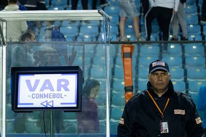 Polémica con el VAR: expectativa vs. realidad.