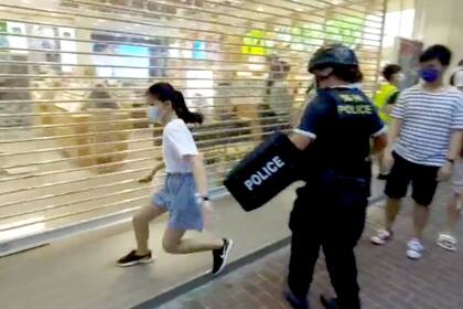 Polémica en Hong Kong por la detención de una niña de 12 años en una protesta