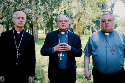 Poli, Ojea y Colombo encabezan la reunión del Episcopado en Pilar, en la que advirtieron también sobre la corrupción