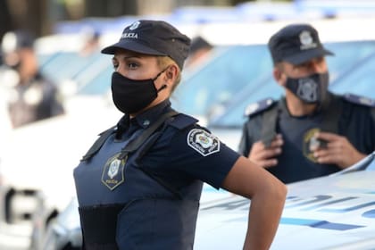 Policía Bonaerense: cinco mujeres policías denunciaron a comisarios por abuso sexual