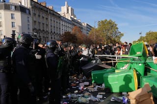 Los estudiantes bloquean de nuevo los liceos franceses y ponen a prueba el movimiento de protesta