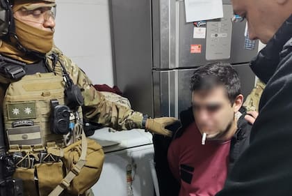 Policía atrincherado en Liniers