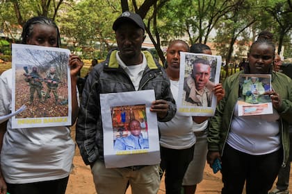 Policía de Kenia arresta a un hombre acusado de reclutar combatientes para Rusia en Ucrania