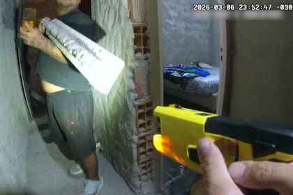 Policía utilizaron pistola Taser para neutralizar agresor en un caso de violencia de género