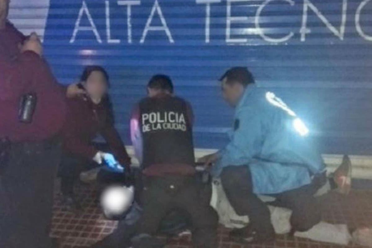 Policías de la Ciudad intentaron reanimar al hombre