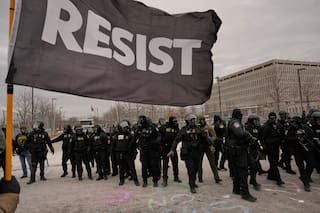 Demócratas y activistas planean responder si Trump intenta interferir en las elecciones