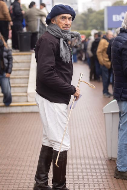 Polito Ulloa presentó su cría de polo