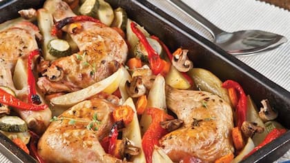 La pechuga de pollo, a la sartén y con vinagre, adquiere otros jugos