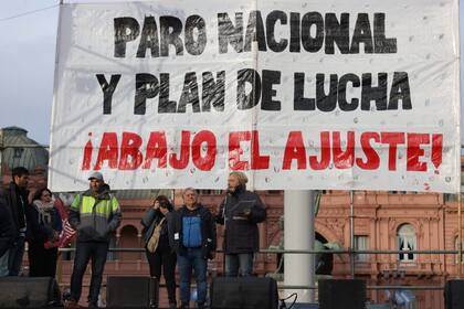 Pollo Sobrero en el acto de la Plaza de Mayo