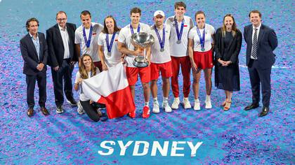 Polonia ganó por primera vez la United Cup al derrotar en la final a Suiza por 2-1
