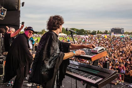 Poncho dio uno de los shows más celebrados del Lollapalooza, en marzo