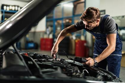 Poner calcetines en la parte delantera de los autos en EE.UU. permite proteger los limpiaparabrisas