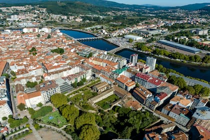 Pontevedra es una ciudad española que decidió priorizar al peatón por sobre a los autos desde 1999
