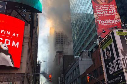 Por ahora las autoridades desconocen los motivos por los que comenzaron las llamas