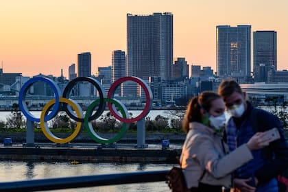 Por ahora, Tokio 2020 sigue en pie, pero brotan los interrogantes, incluso en cuestiones económicas