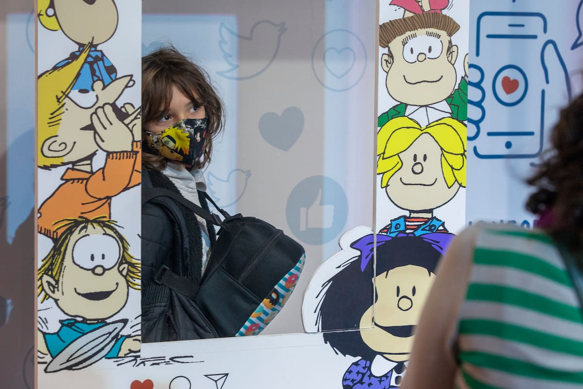 Por amor a Quino, en el stand de Ediciones de la Flor en la Feria del Libro