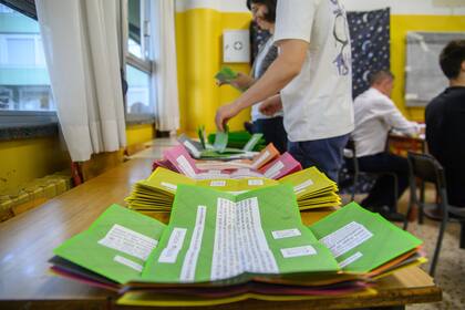 Por baja participación, fracasa referendo en Italia sobre ciudadanía y protecciones laborales