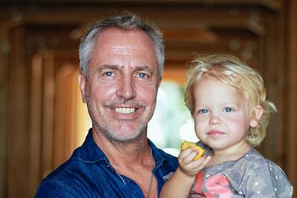 Por decisión de Telefe, el ciclo continuará al aire los días miércoles, por lo que muchas aventuras tienen por delante el conductor y su hijo