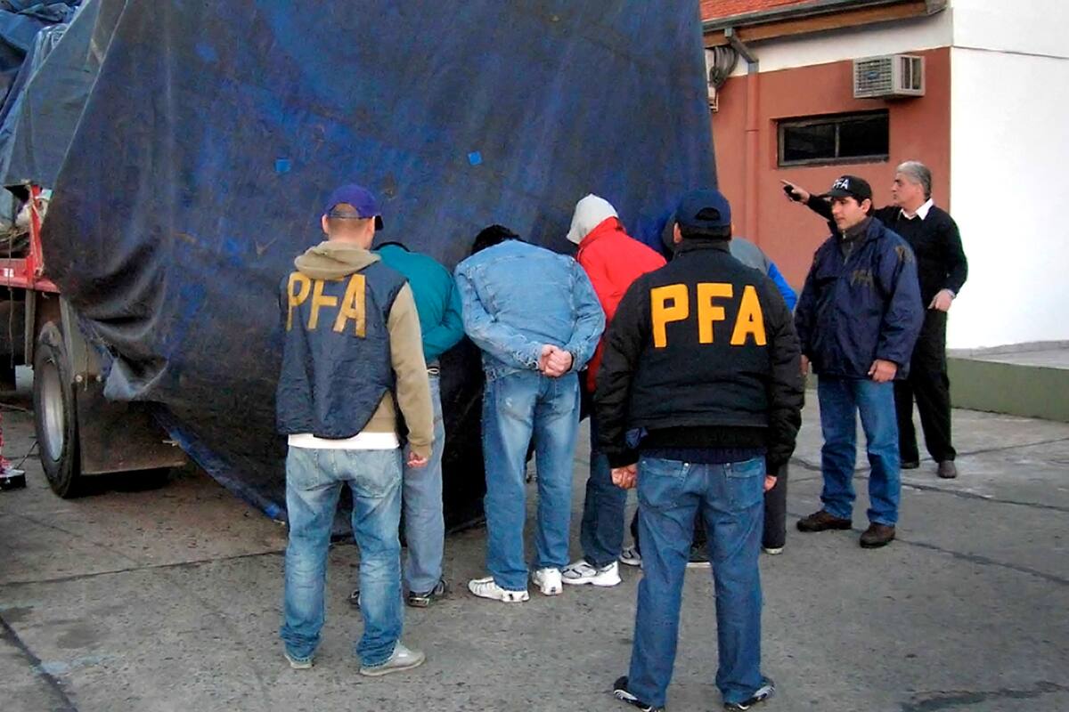 Por día se roban más de tres camiones con mercadería