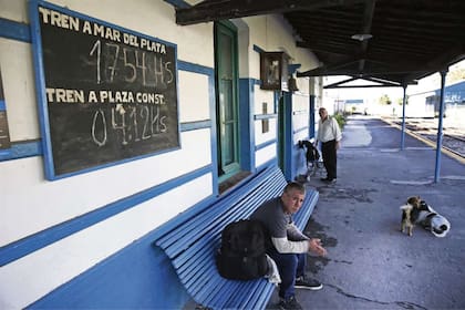 Por el ramal circulan dos servicios por día, ida y vuelta