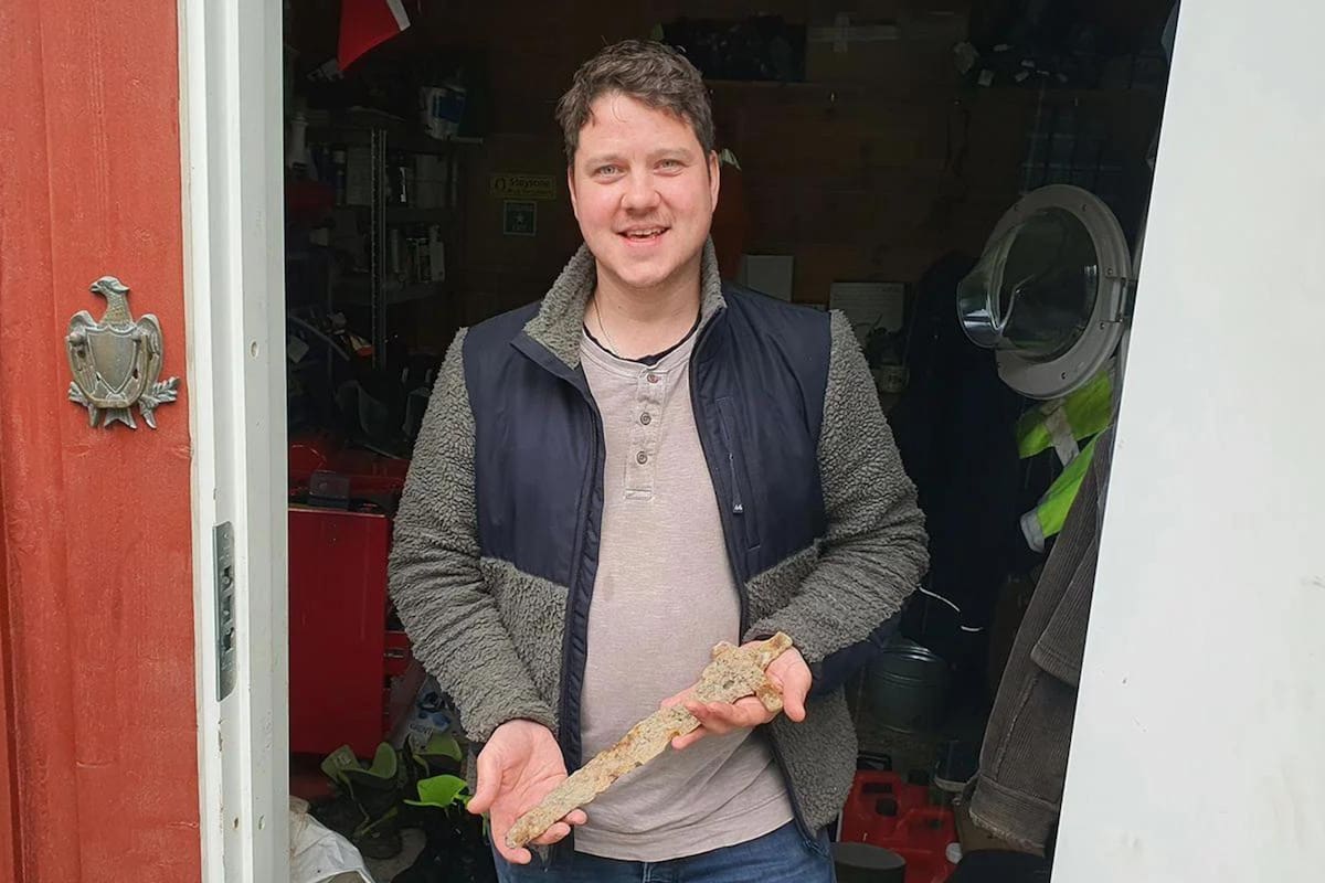 Por error encontró una espada vikinga en su campo y los arqueólogos hallaron un secreto en ella (Fuente: Municipio del condado de Rogaland.)