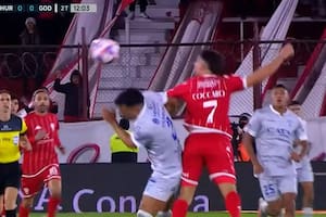 La bronca de Cóccaro con el VAR por su expulsión en el debut de Battaglia como DT de Huracán
