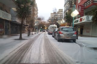 Nevó en Miramar y se esperaba que el fenómeno pueda llegar a Mar del Plata
