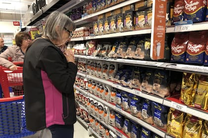 Por la devaluación, la inflación de agosto superará los dos dígitos, según estimaciones privadas