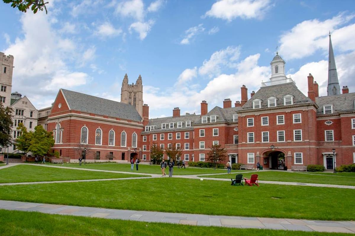 Por la trama de corrupción fueron acusados al menos nueve entrenadores y 33 padres