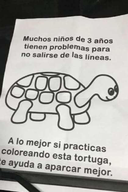 Por las dificultades que trajo a otros conductores, alguien decidió dejarle un contundente mensaje