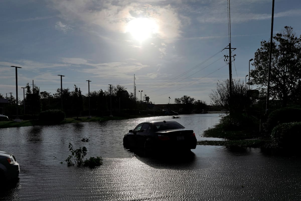 Por las inundaciones no hay acceso a Wilmington, una ciudad de 120.000 habitantes en Carolina del Norte