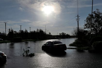 Por las inundaciones no hay acceso a Wilmington, una ciudad de 120.000 habitantes en Carolina del Norte