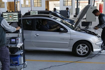 Por las plantas verificadoras pasaron 534.648 autos durante el primer año