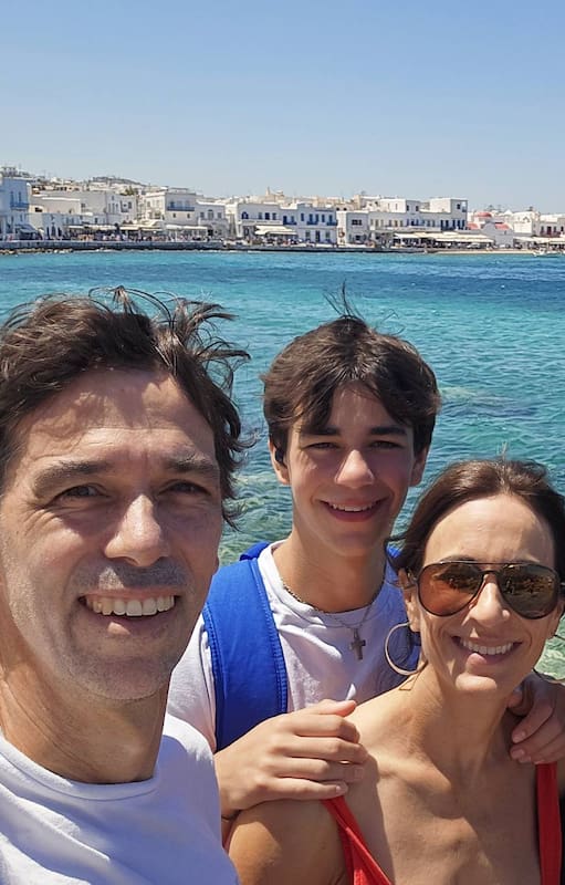 “Por más buen inglés que tengas seguimos siendo latinos"