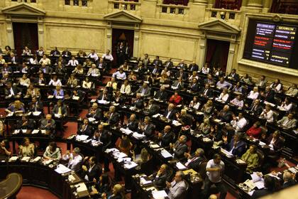 Por mayoría de diputados, se decidió no eliminar las jubilaciones de privilegio; nuevos proyectos intentarán derogarlas
